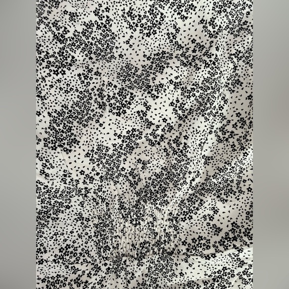 Madewell Puff-Sleeve V-Neck Midi Dress in Floral in Harper Floral Ivory Size 2 - Picture 10 of 12